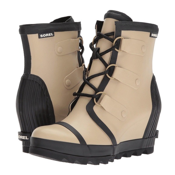Sorel Beige and Black Winter Boots - Picture 2 of 10